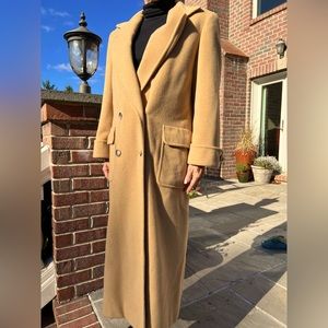 Womens Saks Fifth Avenue Canel Hair Coat, size 10